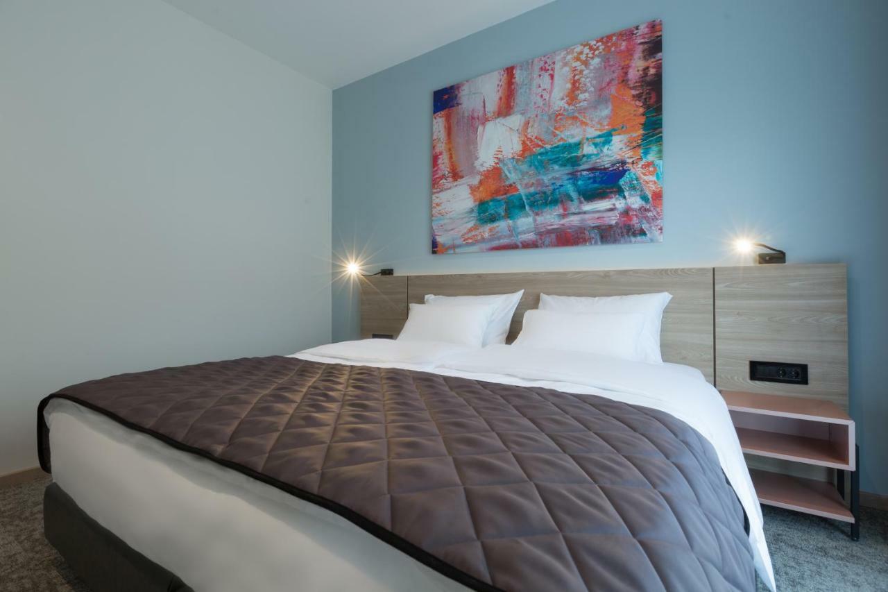 Hotel Forum Garni Subotica Ngoại thất bức ảnh